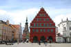 Marktplatz mit Rathaus (Foto: Fremdenverkehrsverein Greifswald)