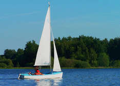 Segeln auf der Flensburger Förde (Foto: pixelio.de)