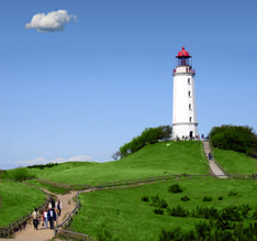Insel Hiddensee Leuchtturm auf dem Dornbusch (Foto: Christoph Meyer/pixelio.de)