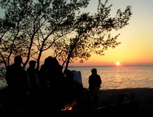 Sonnenuntergang &uuml;ber dem Achterwasser (Foto: Rainer H&ouml;ll)