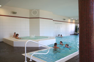 Wellness-Pool im Hotel Seeklause