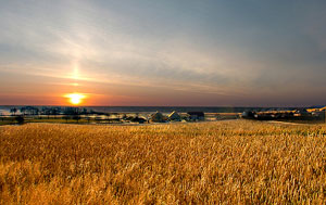 Sonnenuntergang am Achterwasser bei &Uuml;ckeritz (Foto: Forsthaus Damerow)