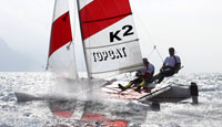 Catamaran-Segeln vor dem Ostseebad K&uuml;hlungsborn (Foto: Wassersport-Center K&uuml;hlungsborn)