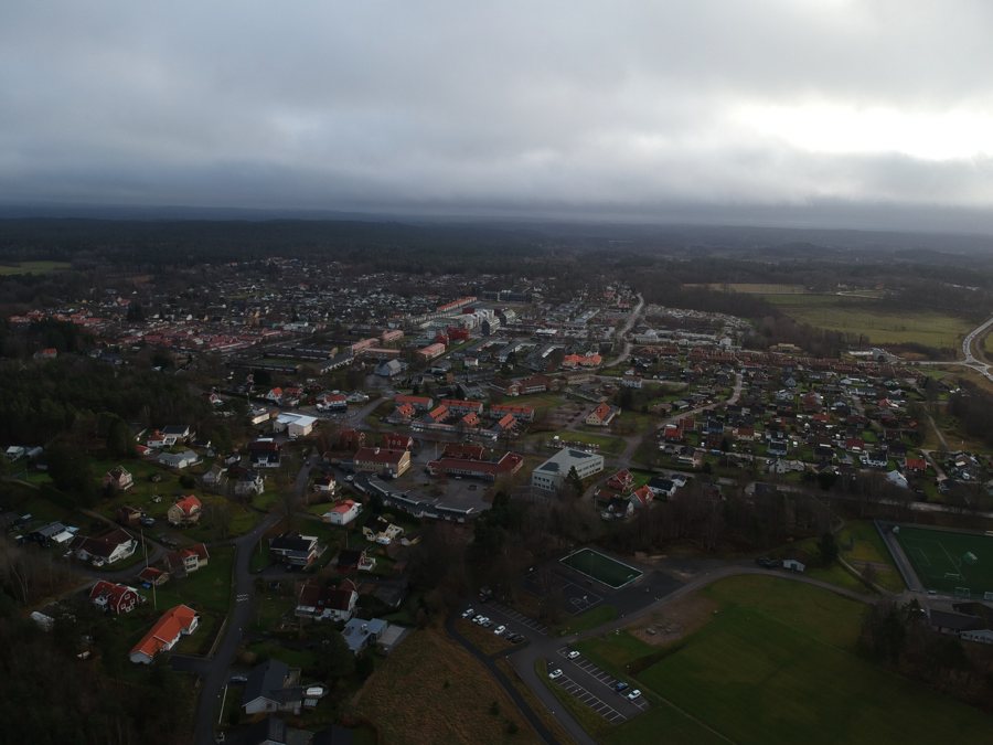 File:Flygfoto över Gråbo.jpg