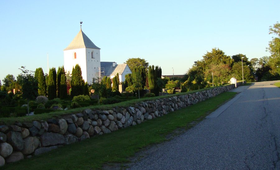 File:Ajstrup-kirke-010.JPG