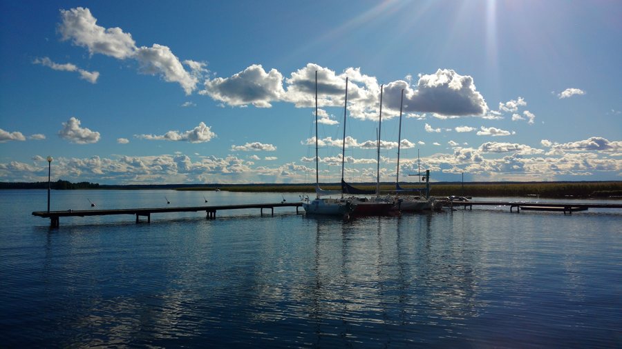 File:Storsjön, Sandviken - Pier near bångs.jpg