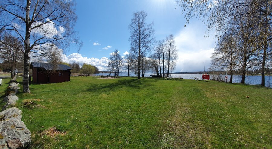 File:Public beach Sämsjön Vegby.jpg