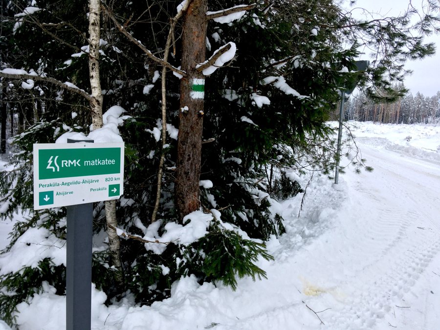 File:Vetla küla läbistab mitu matkarada, 13. veebruar 2021.jpg