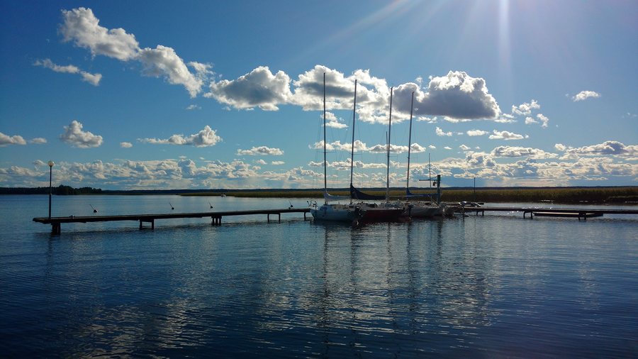 File:Storsjön, Sandviken - Pier near bångs.jpg