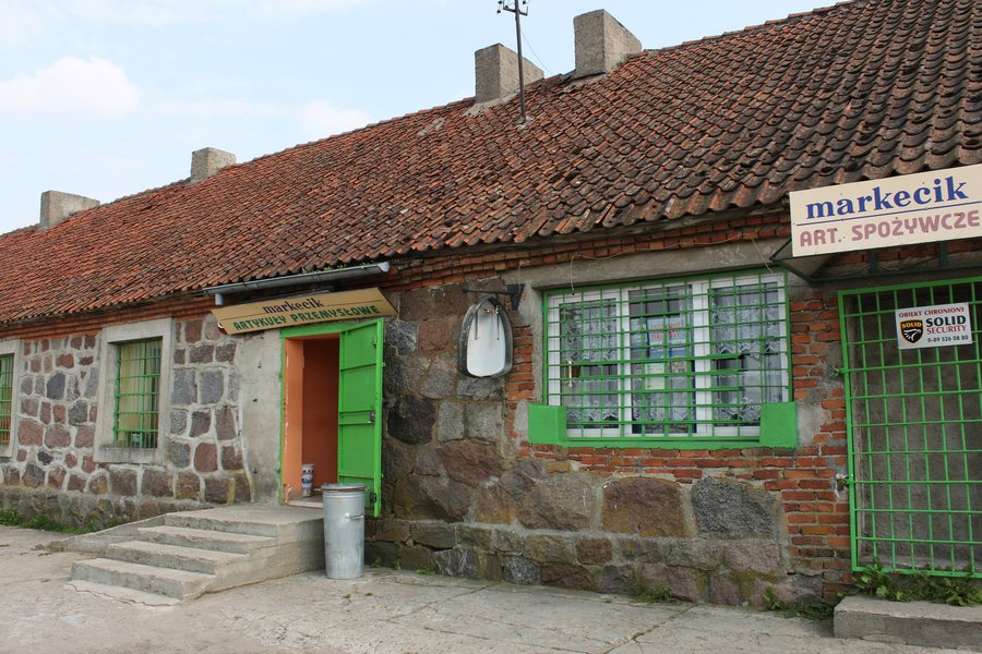 File:Orzyny - Building 03.jpg