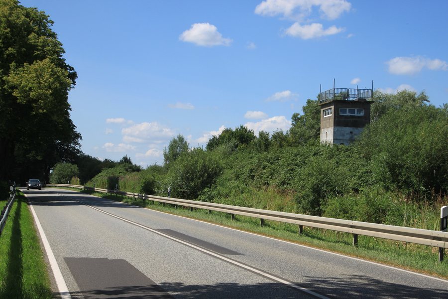 File:2024-07-15 Dassow (14) Wachturm B 105 (Dassow).jpg