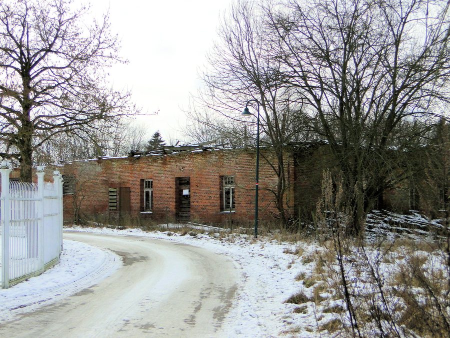 File:Lehsen Gut Nebengebäude Am Schloss 3 2013-01-21 012.JPG
