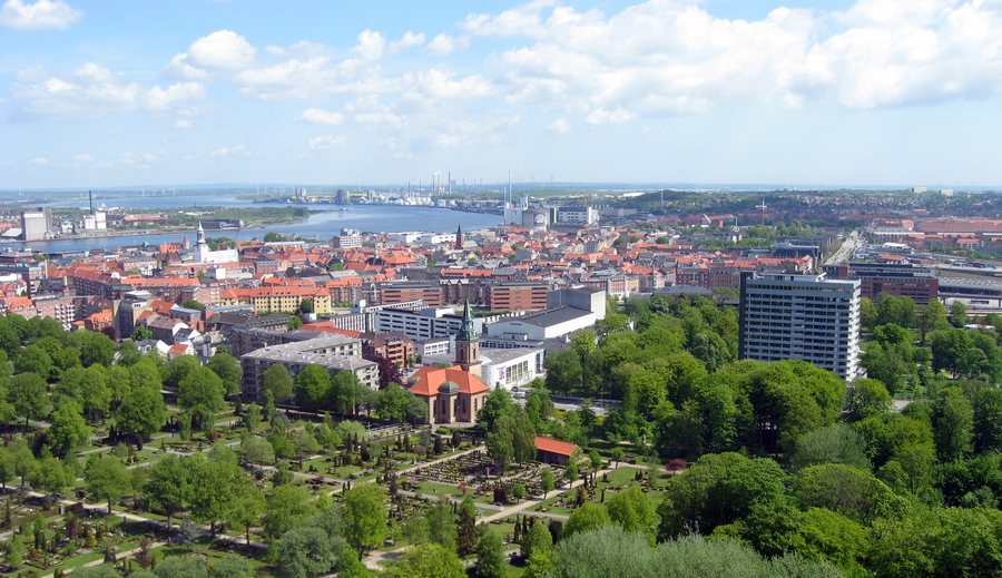 File:Aalborg 2010 - 100 ubt.JPG