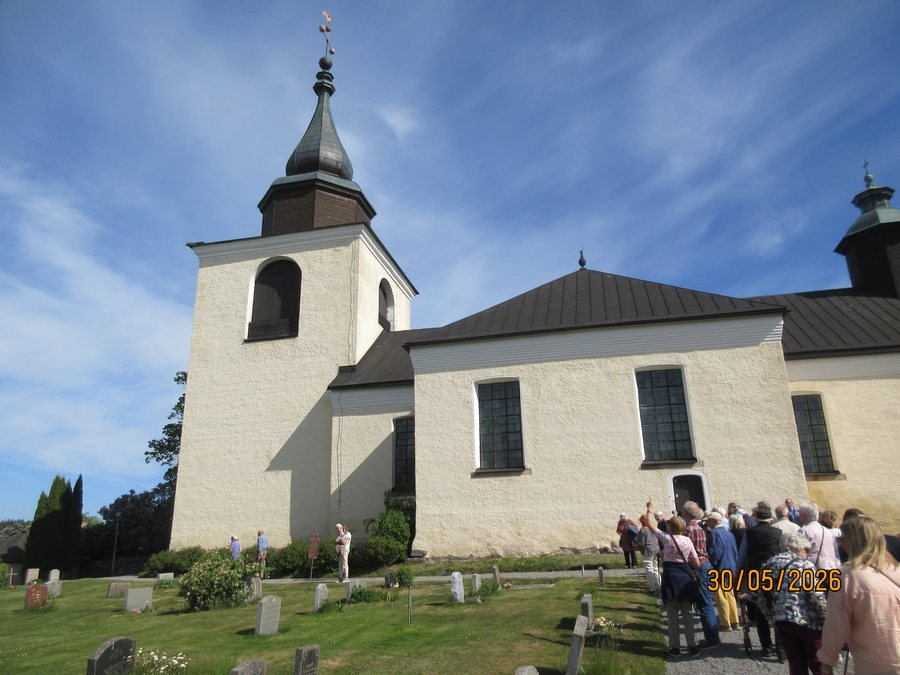 File:Vårutflykt till Roslagen 30 maj 2026 002, Östra Ryds kyrka, Åkersberga, Österåker.jpg