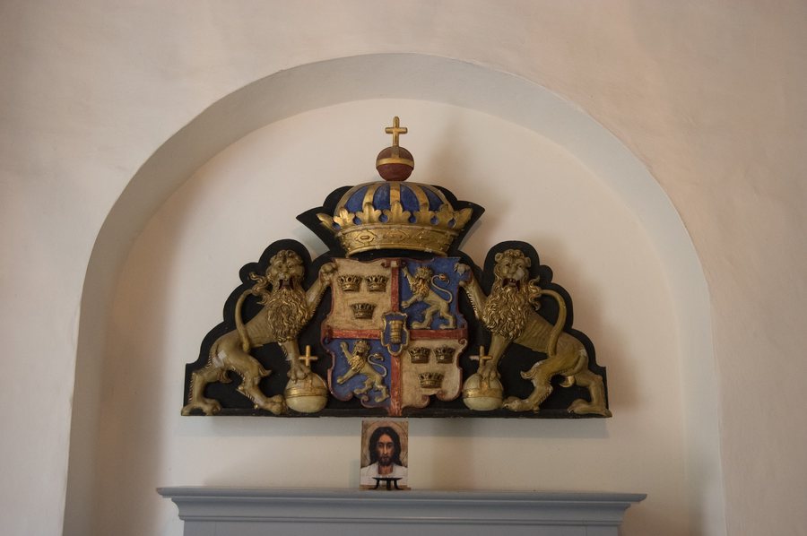 File:Högsby Kirche Inneres 05.jpg