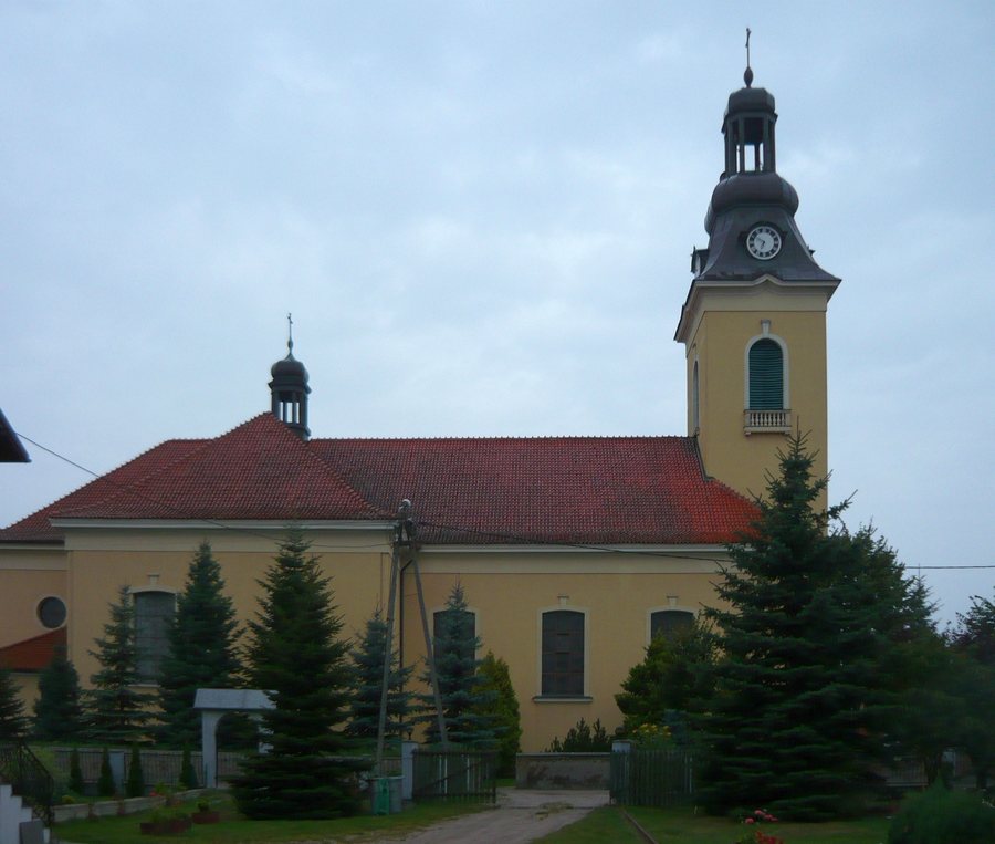 File:Kościół św. Jakuba Starszego w Lubichowie.jpg