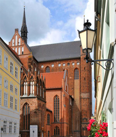 Wiederaufbau St. Georgen-Kirche Wismar vollendet