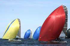 14-Footer mit Spinnaker (Foto: Warnemünder Woche/Pepe Hartmann)