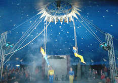 Kinder schnuppern Circusluft (Foto: Kellenhusen Tourismus-Service)