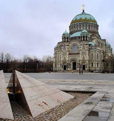 Marine-Dom von Kronstadt mit Ewiger Flamme