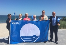Usedoms Touristiker mit der blauen Flagge