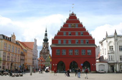 Marktplatz mit Rathaus