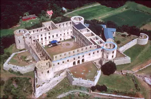 Burgruine Borgholm auf der Insel Öland an der Ostsee in Schweden