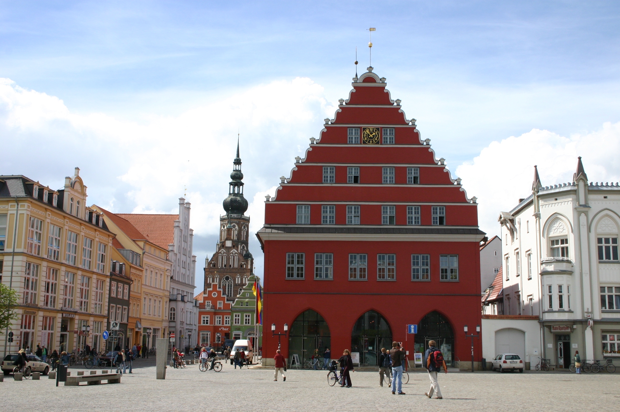 Rathaus mit Stadtinformation