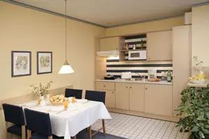 Zimmer im Steigenberger Aparthotel Zingst (Foto: Hotel)