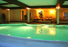 Schwimmbad im Wellnesshotel Vineta