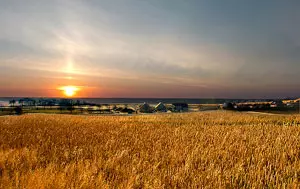 Sonnenuntergang am Achterwasser bei Ückeritz (Foto: Forsthaus Damerow)
