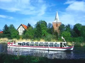 Radtour entlang des Elbe-Lübeck-Kanals - Berkenthin (Foto © TouristService Stecknitz-Region / LOGO Touristik PR)
