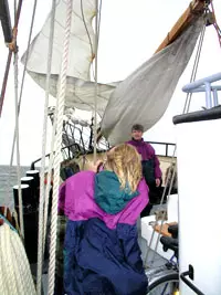 Klar zum Segelsetzen vor Rügen (Foto: Peer Schmidt-Walther)
